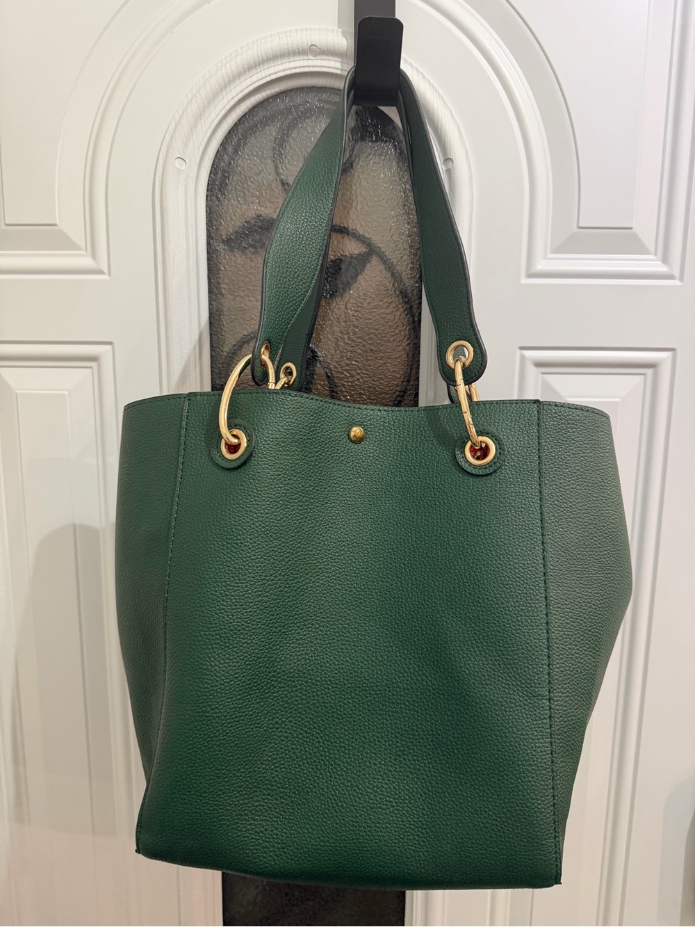 Green Vegan Leather Tote Handbag with Red Interior - Picture 5 of 6